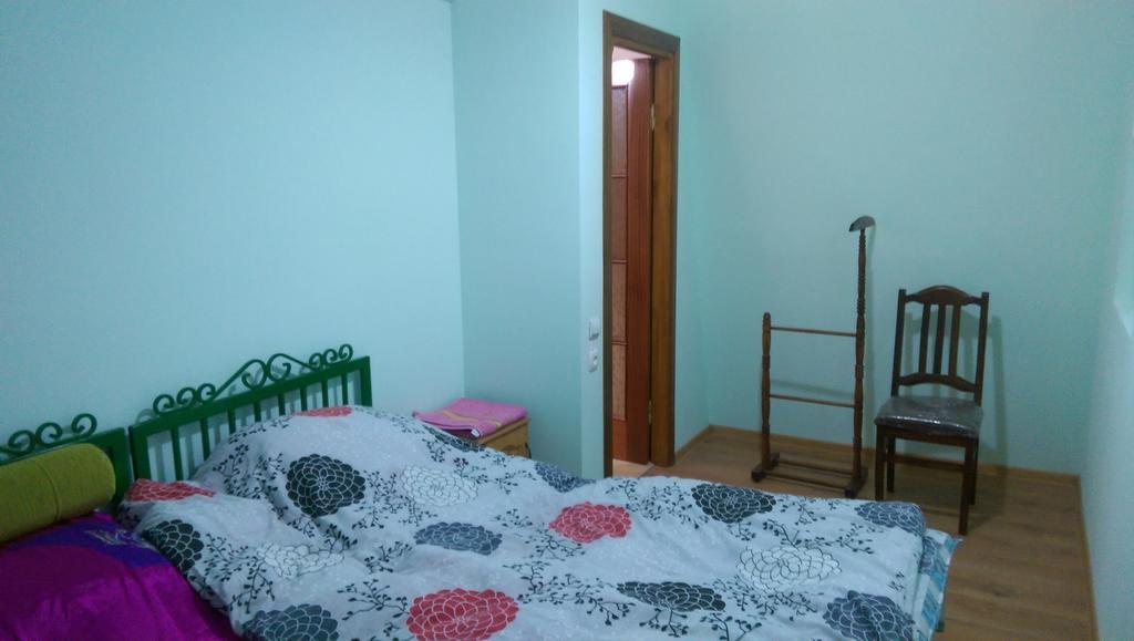 באטומי Apartments Komakhidze 68 מראה חיצוני תמונה