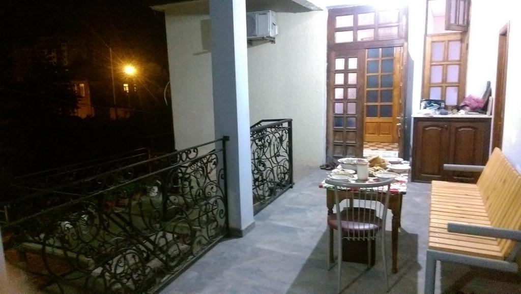 באטומי Apartments Komakhidze 68 מראה חיצוני תמונה